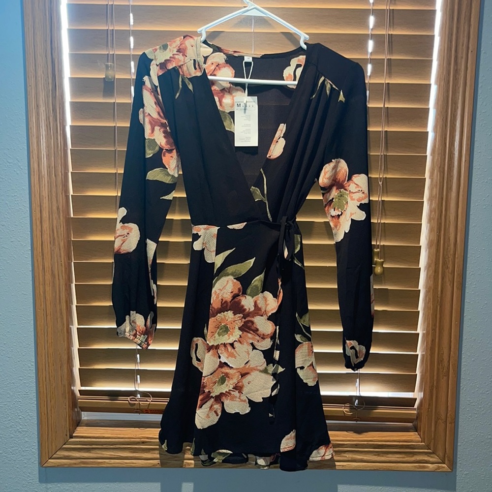 Floral long sleeve dress NWT